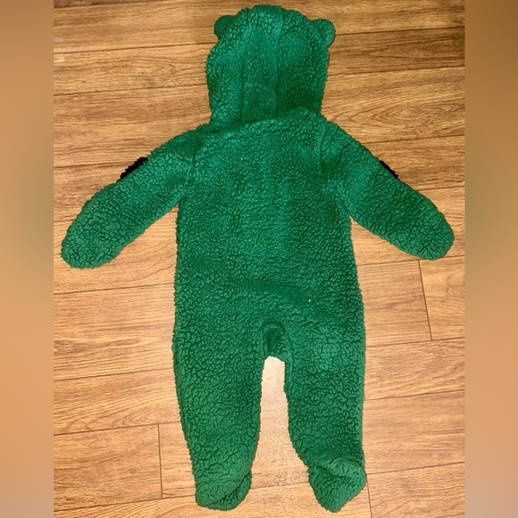 NBA Boston Celtics Fleece Bunting Snow Suit 6-9 months Green Black Basketball - Picture 2 of 7
